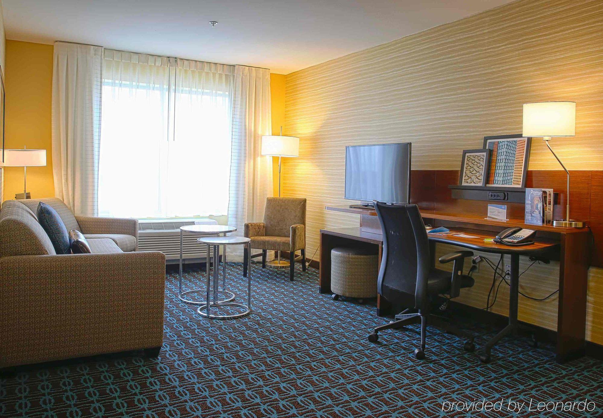 Fairfield Inn & Suites By Marriott Madison Verona Exterior photo